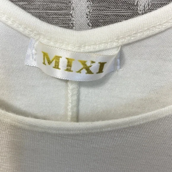 Mixi Tank Single Ruffle Detail Size: Large - Picture 3 of 3